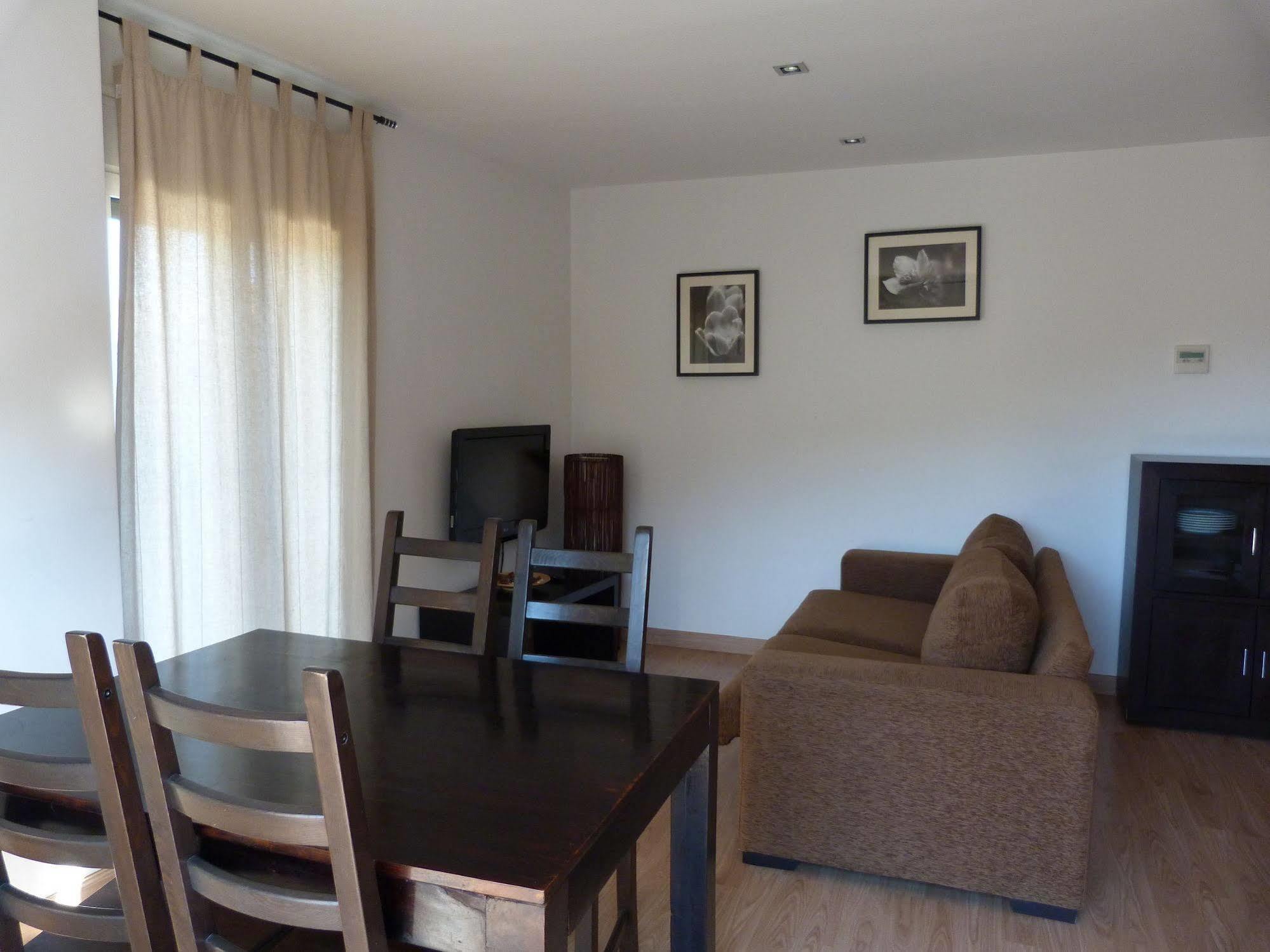 Apartamentos Puerta De Ordesa Laspuña Esterno foto